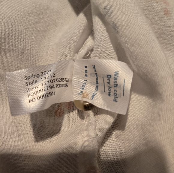 Marine layer Cherry button up - Picture 4 of 9